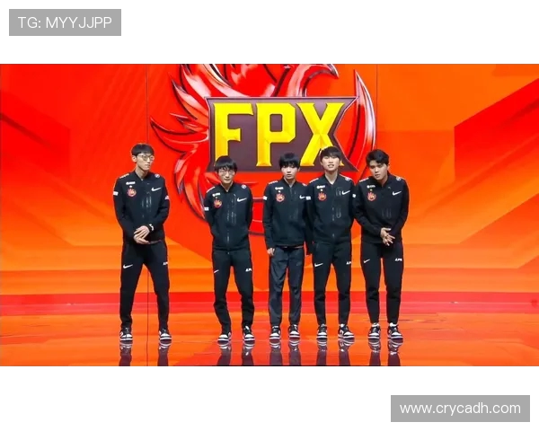 FPX战队配合引发热议球迷对战术选择展开激烈讨论